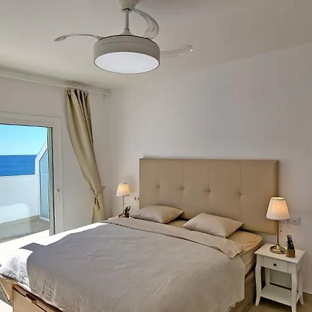 Ocean Sounds 1 Apartment *
